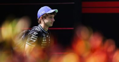 Gizli kimlikle go-kart pistinde sürpriz!