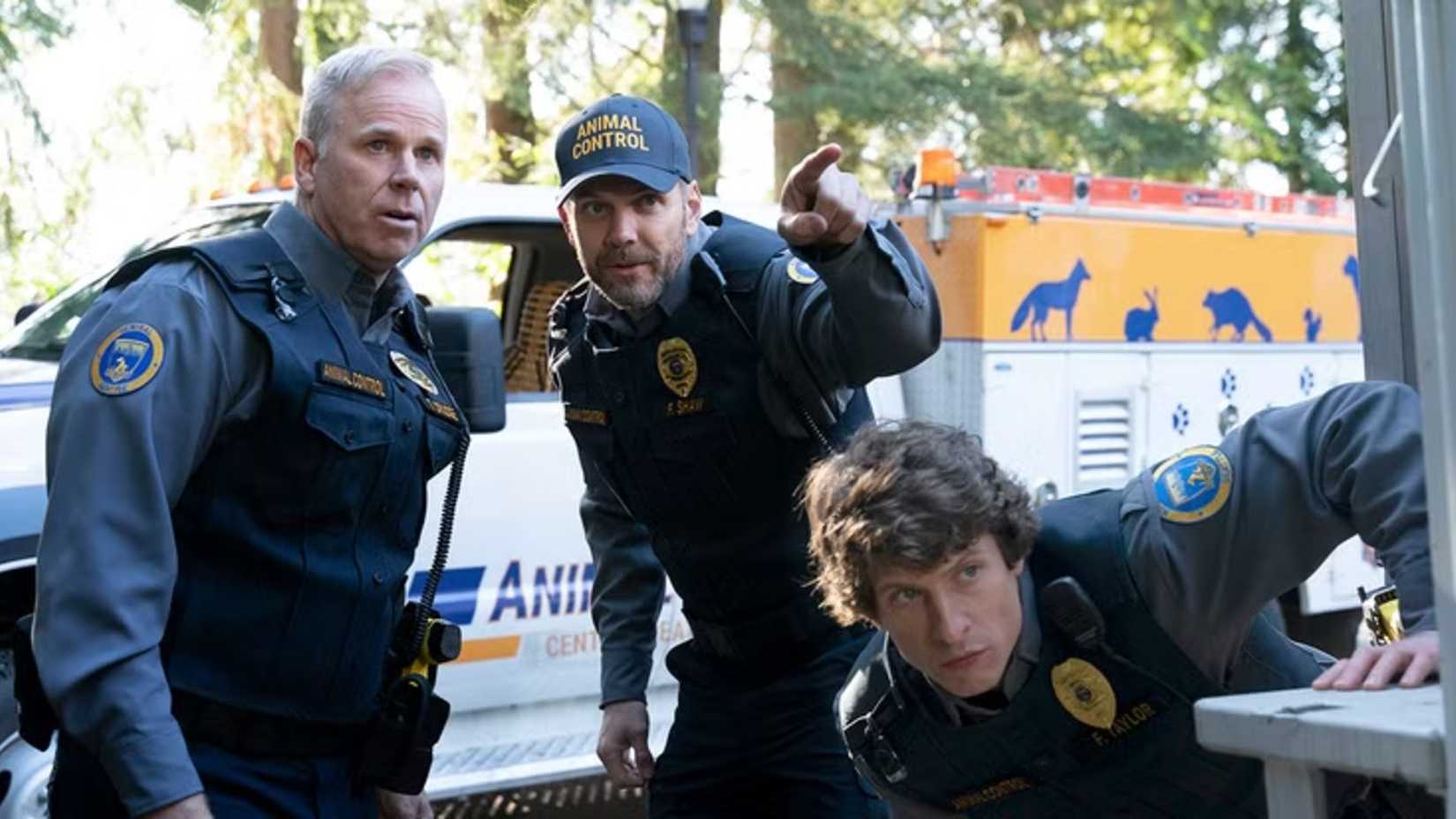 Hayvan Kontrol'de birleşme, yeni dinamikler, komedi patlaması!