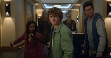 Percy kahramanlığı derinleştirir, Clarisse'in gizemli yanını keşfeder