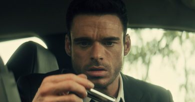 Gizem, gerilim, yakışıklılık: Yeni rolüyle göz kamaştırıyor