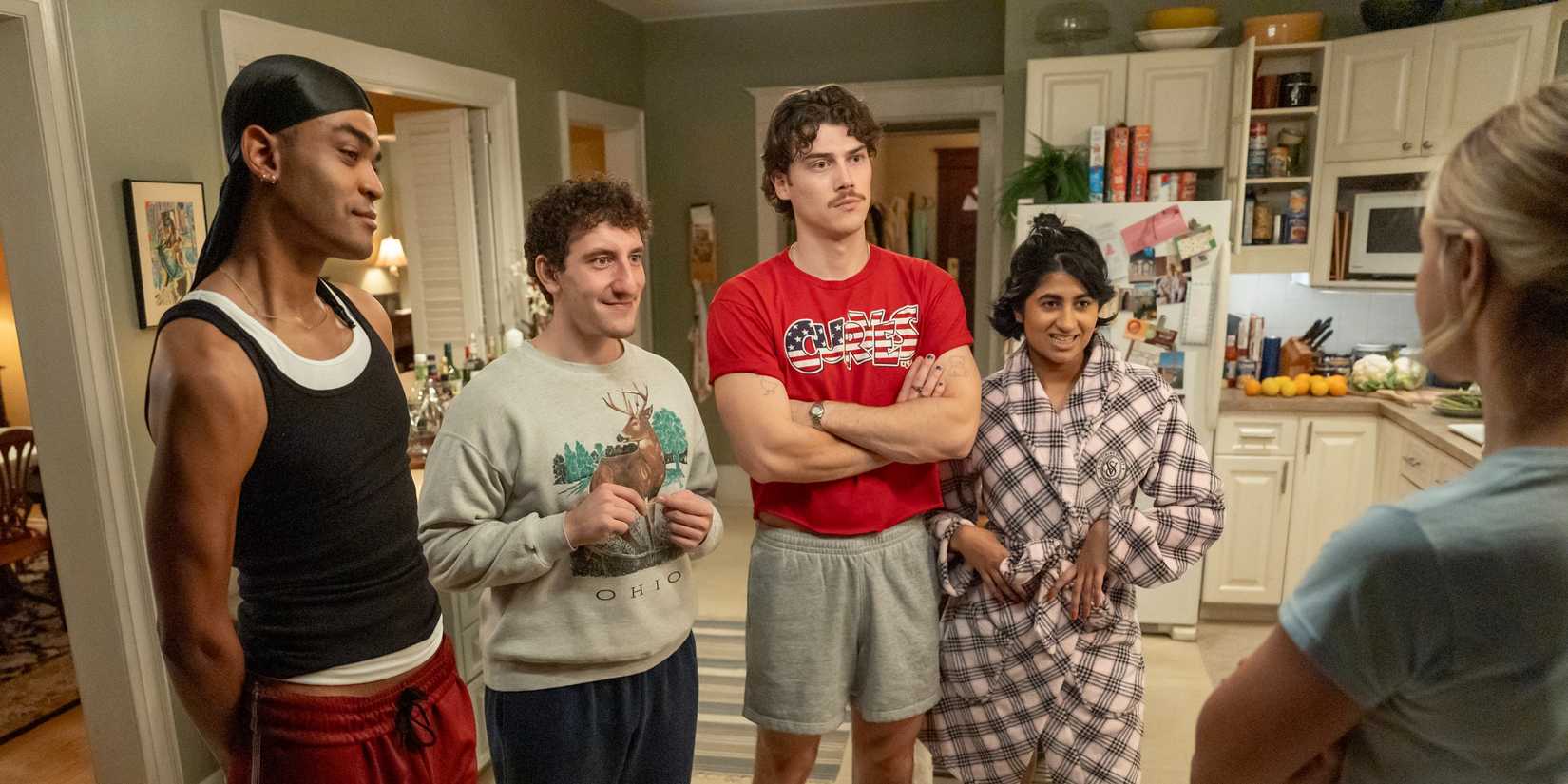 Geri zamaña gönderilen FRIENDS, ADULTS adlı yeni sitcomda görkemli dönüşüm