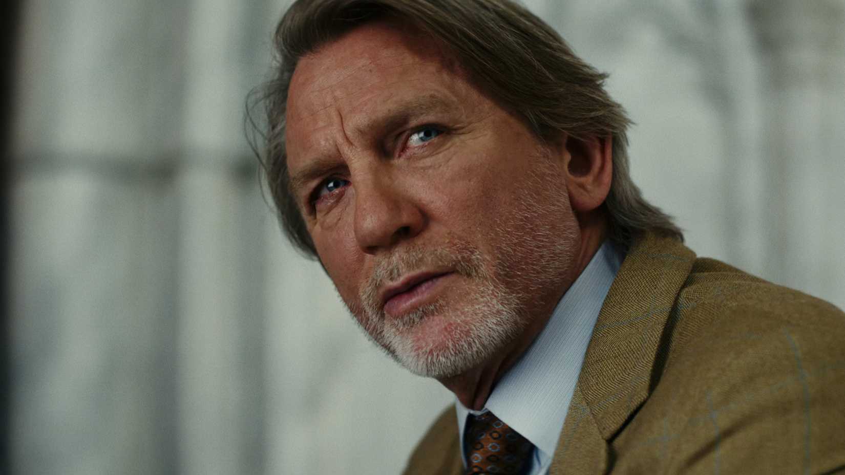 Moulin Rouge! müziğiyle dans ettiğin hissi veriyor