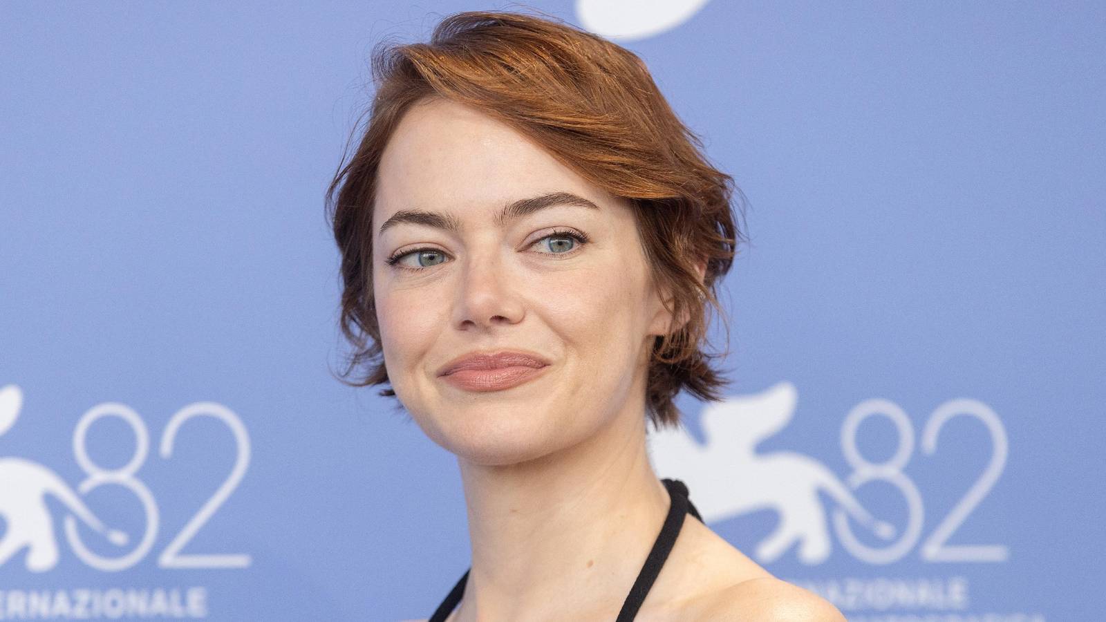 Genç yıldızın enerjisi, komedi ve nostalji dolu bir geri dönüş