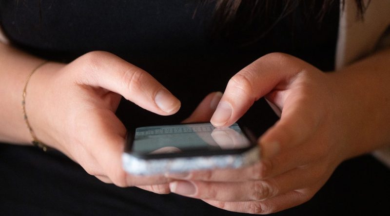 Bayram paketleriyle sahtekarlık artıyor, şovalyeler takip mesajları kullanıyor