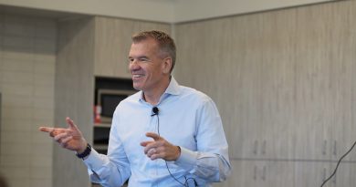 Gary Steele, milyar dolar hedefi için strateji geliştiriyor