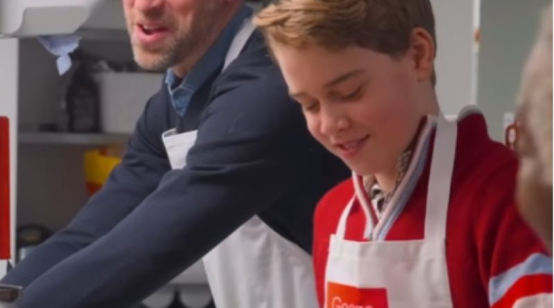 Prens William ve Oğlu Prens George, Evsizler için Noel Yemeği Hazırlıyor