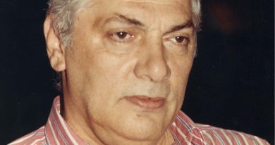 Nedret Denizhan'ın vefatı, tiyatro dünyasını üzüyor