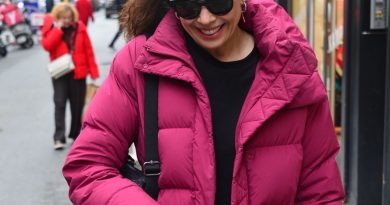 Samimi kahkaha, sıcak sohbet, yeni yıl coşkusu