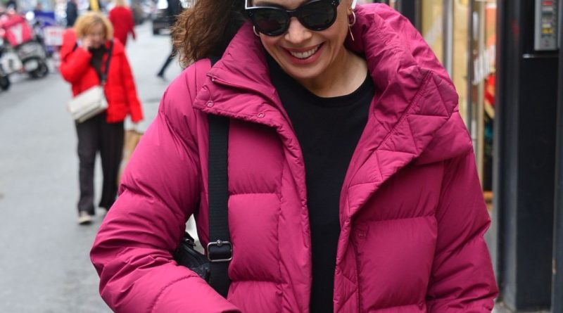 Samimi kahkaha, sıcak sohbet, yeni yıl coşkusu