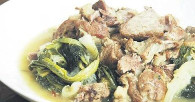 Evde keyifli akşam yemeği hazırlığı, lezzet dolu anlar