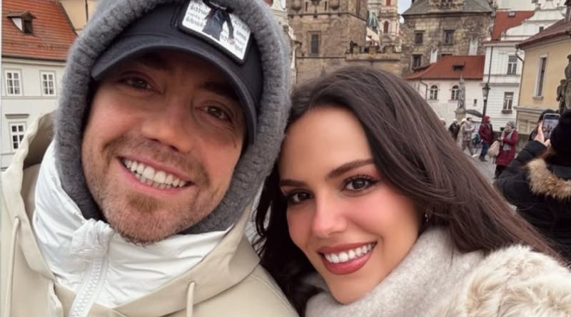 Prag'da aşk kokusu, mutluluk anları yakalandı