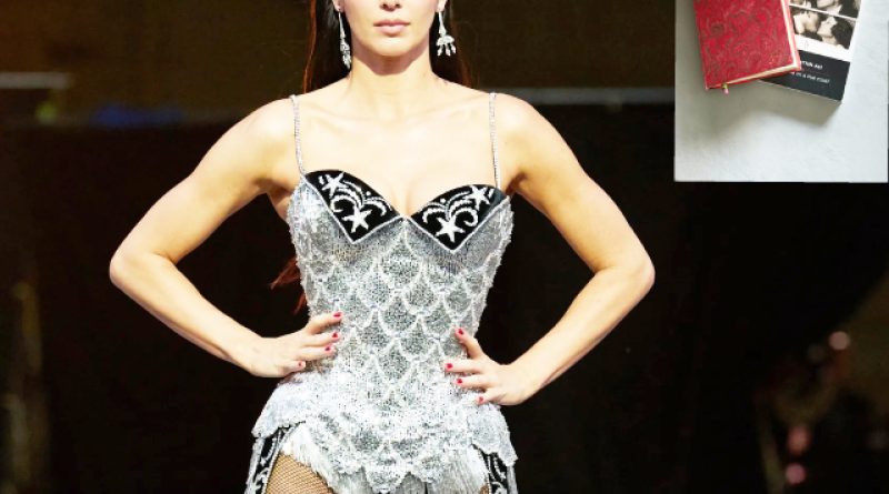 Edebiyatla moda buluştu, beğeni yağmuru başladı