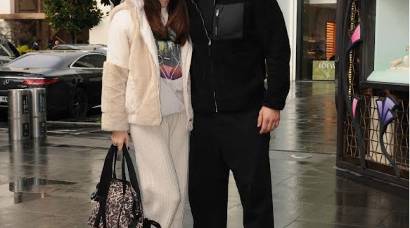 Gülüşler, keyifli anlar, alışveriş turu yakalandılar