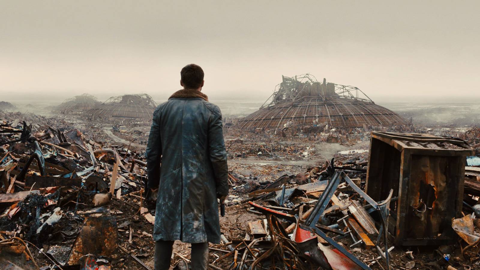 Gelecek karanlık, teknoloji umut, insanlık sorgulanıyor