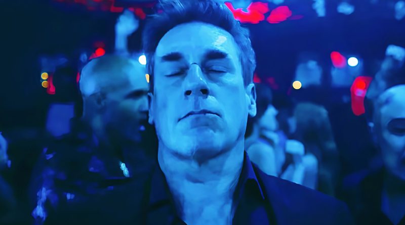 Efsanevi an! Jon Hamm'ın beklenmedik dansı sosyal medyayı salladı