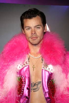 Sürpriz! Harry Styles'tan yeni şarkı ve video geldi