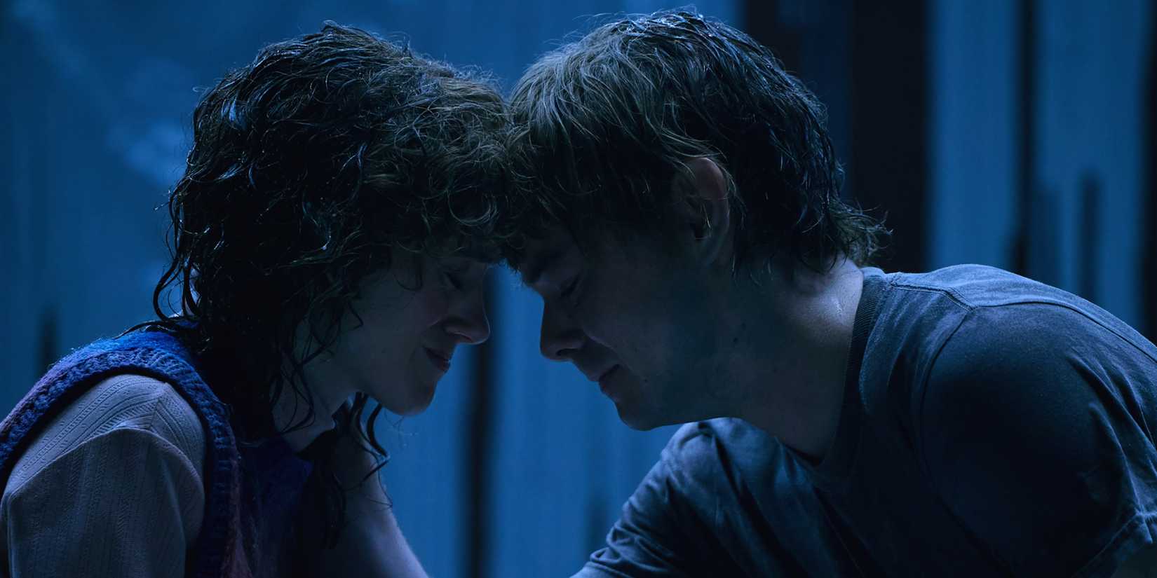 Aşk bitti, yeni yolculuklar başlıyor gibi