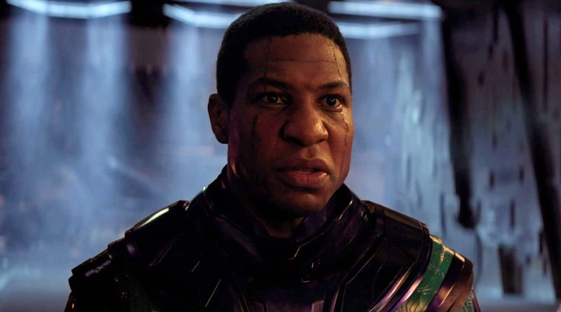 Disneyland'da Avengers şapkası, yeni bir rolün işareti olabilir mi?