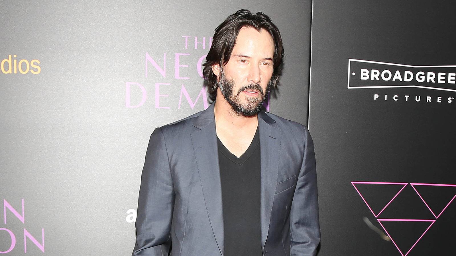 Keanu Reeves'li Constantine, karanlık ve mistik bir dünyaya açılan kapı