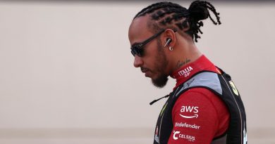 Hamilton Ferrari ile zorlu yolculuğa çıkmakta özlem duymuş gözüküyor