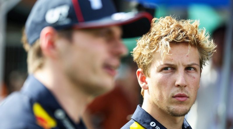 Max Verstappen Liam Lawson'un ayrılışını üzgün görüyor