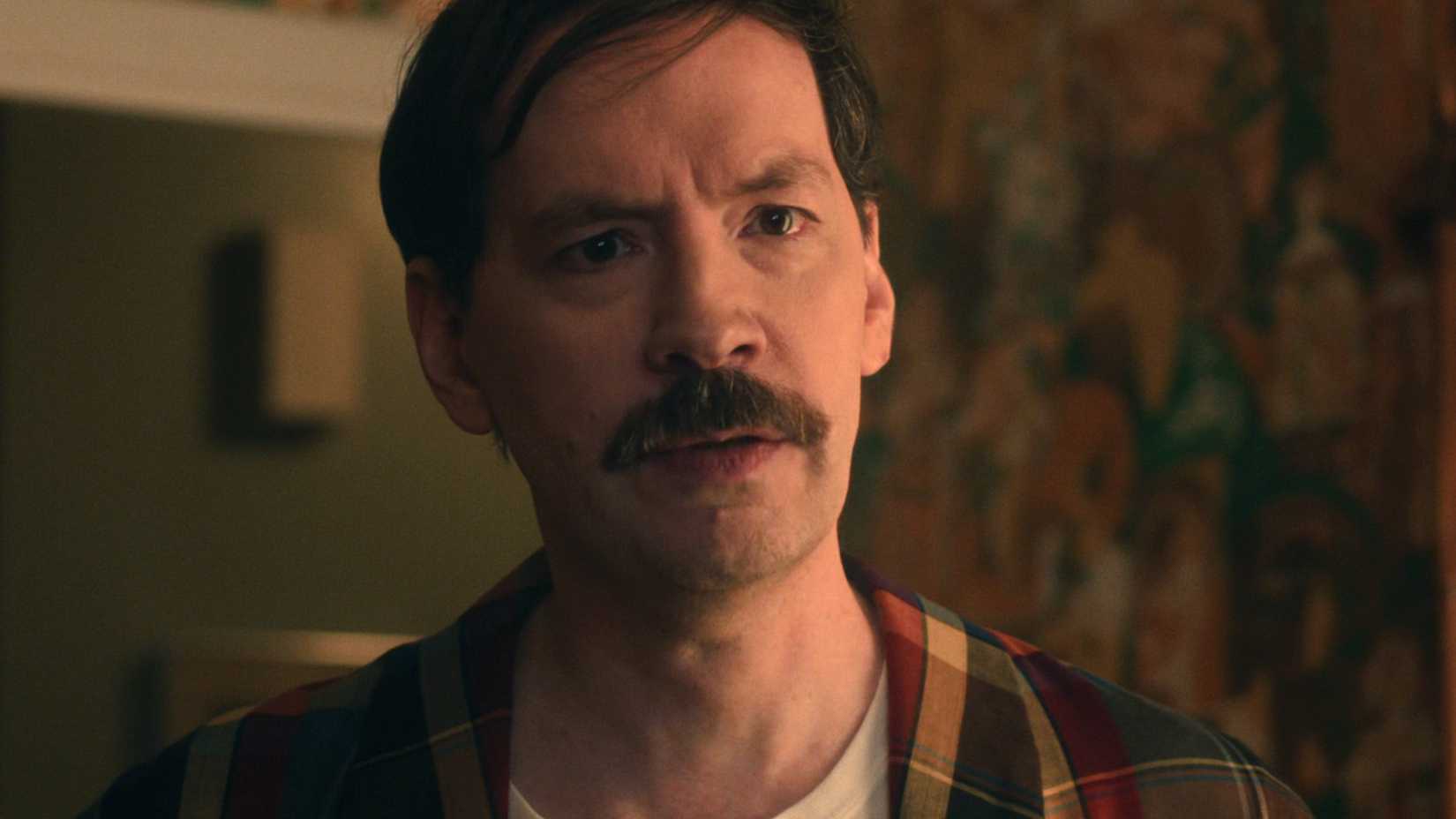 Gerçek sızdı, Bay Clarke şaşkın, Ters Yüzlü Dünya dehşeti!