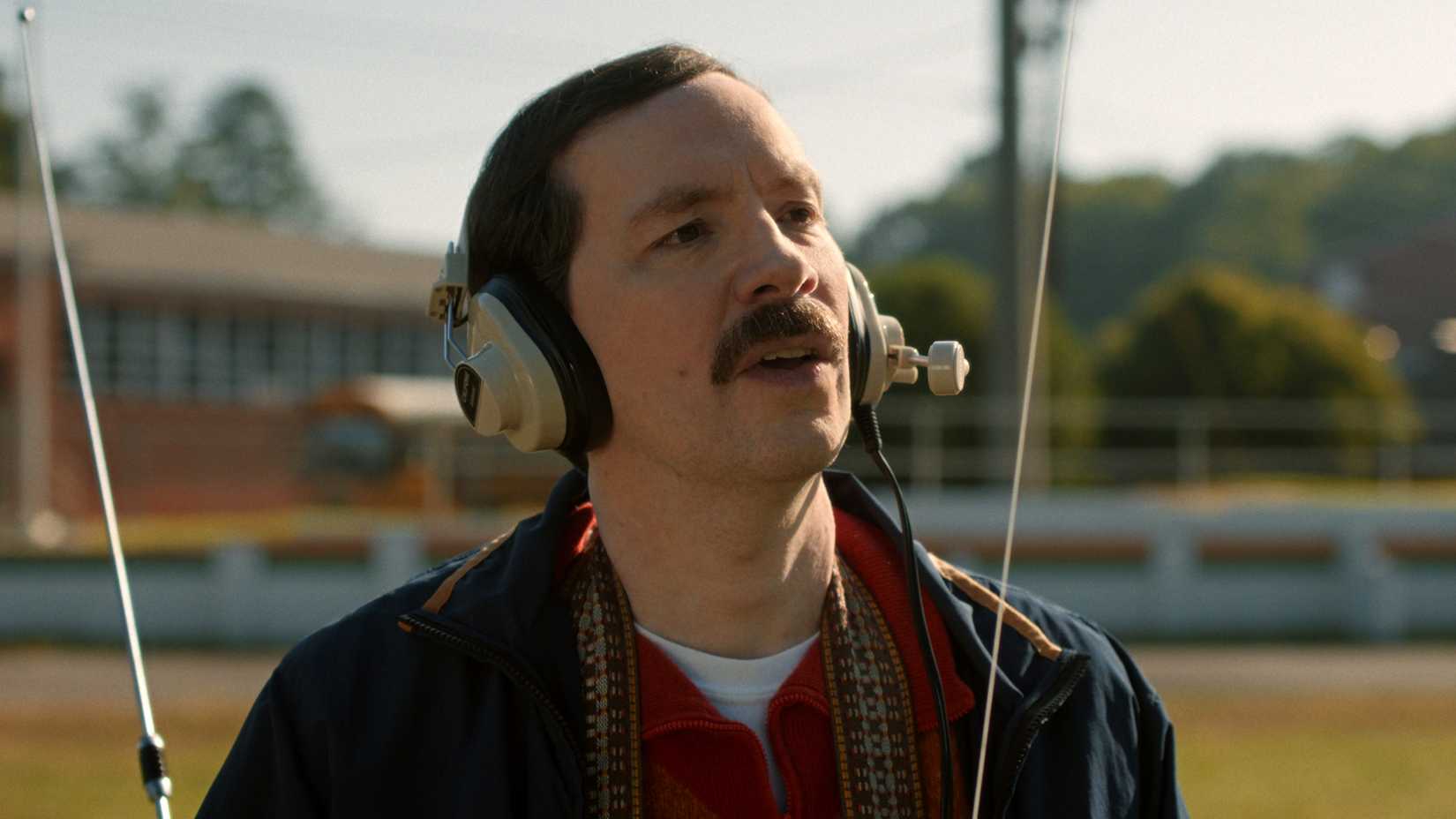 Karanlık yükseliyor, sır perdesi aralanıyor, bilinmeyene yolculuk