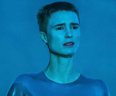 Androit aile robotların kutsal görevi