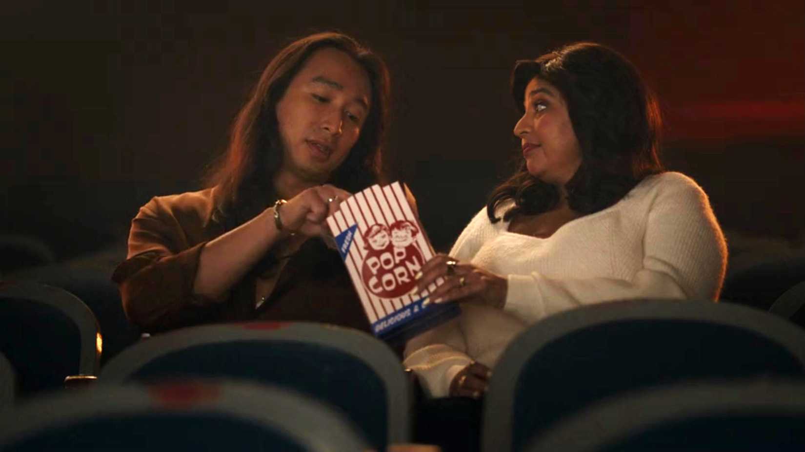 Hayaletler, komedi, kural ihlalleri, beklenmedik anlar, CBS, eğlence