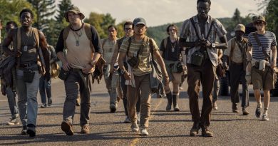 Füze uyarısı, karanlık politika oyunları ortaya çıkarır