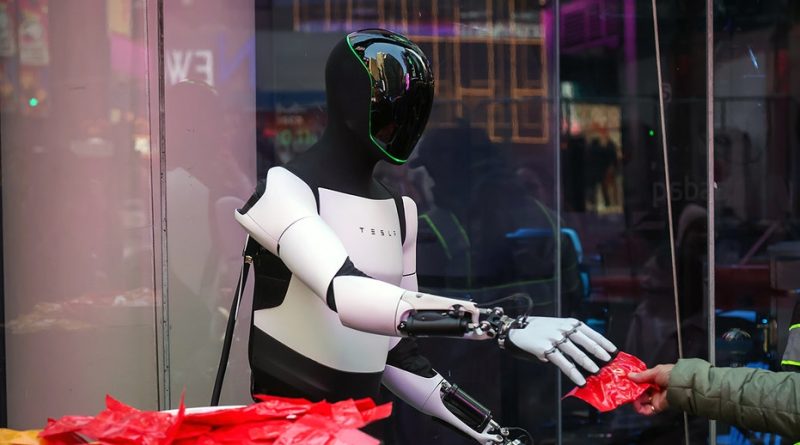 Başlık: Robotların Muhakkak Bir Geleceği: Elon Musk'un Optimus Klipleri Elon