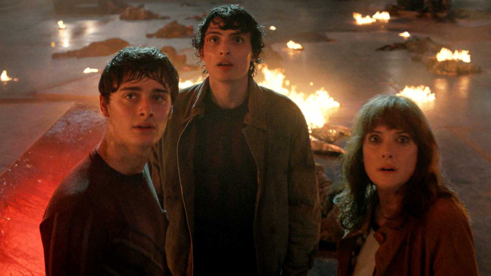 Joyce'un hikayesi, Stranger Things'te hala soru işareti