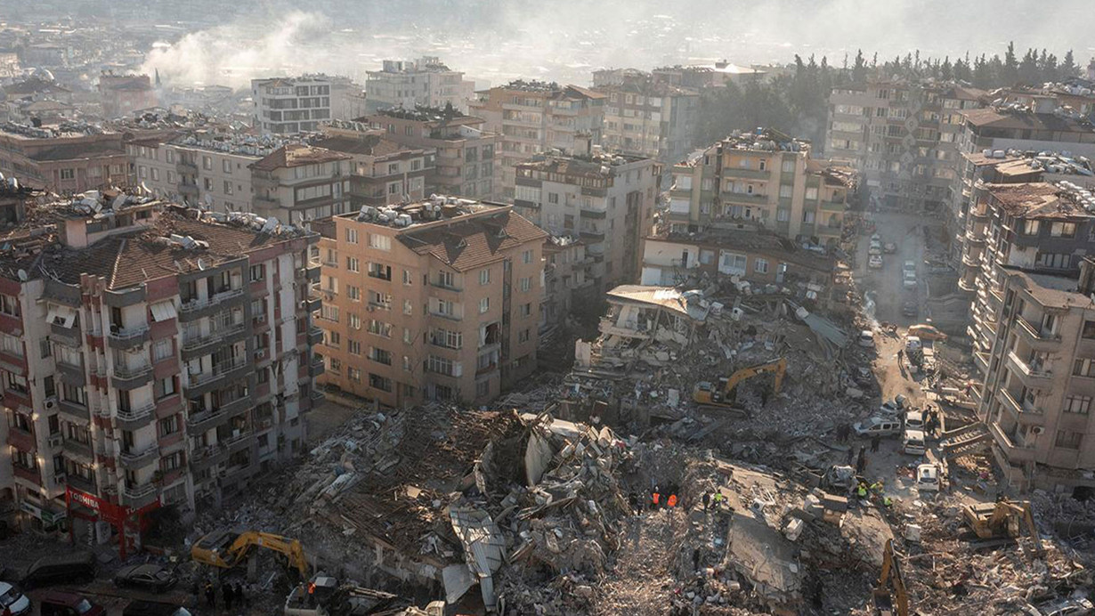 Deprem riski tartışmalar splits, bilim insanları uyarıyı reddediyor