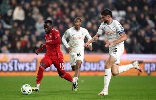 Genç forvet Frankfurt'a geldi, heyecan dorukta!