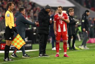 Savaşçı Bayern, Salzburg'a meydan okuyor, heyecan dorukta!