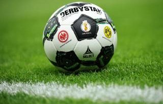 Yeşil sahalarda rekabet, nefesleri kesiyor!