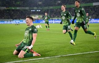 Son saniyede gol, Wolfsburg galip geldi, dramatik anlar!
