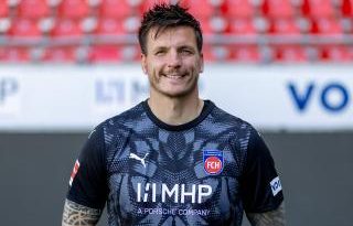 Hamburg, Heidenheim'in tecrübeli kalecisi Müller'i mercek altına aldı