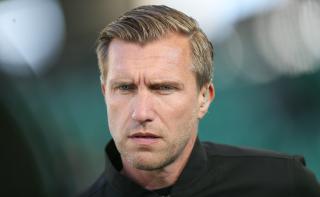 Savunma zafiyetleri, Frankfurt'ta baskı artıyor, eleştiriler yoğun