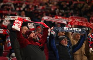 Derbi heyecanı, Leipzig'de sahaya yansıyor!