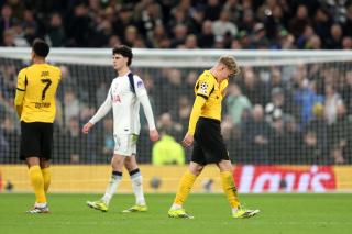 Kırmızı kartla değişen momentum, Tottenham'in galibiyeti