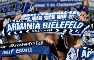 Futbol heyecanı, Bielefeld'de Kiel ile karşılaşıyor!
