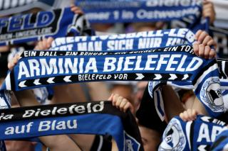 Futbol heyecanı, Bielefeld'de Kiel ile karşılaşıyor!