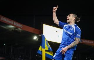 Derbi ateşi yanıyor, tribünler coşkulu, mücadele başlasın!