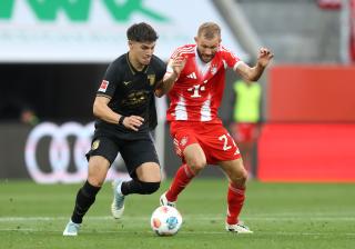 Allianz Arena'da nefesler kesiliyor, Bayern sahada!