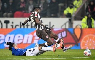 Tutku, rekabet, golsüzlük: Hamburg derbisi böyle bitti