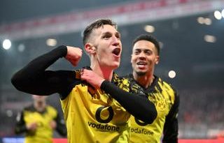 Sarı duvar coştu, Dortmund Bayern'e göz kırptı!