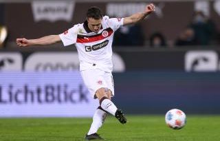 Son saniyede penaltı, St Pauli kurtuldu, Leipzig şokta