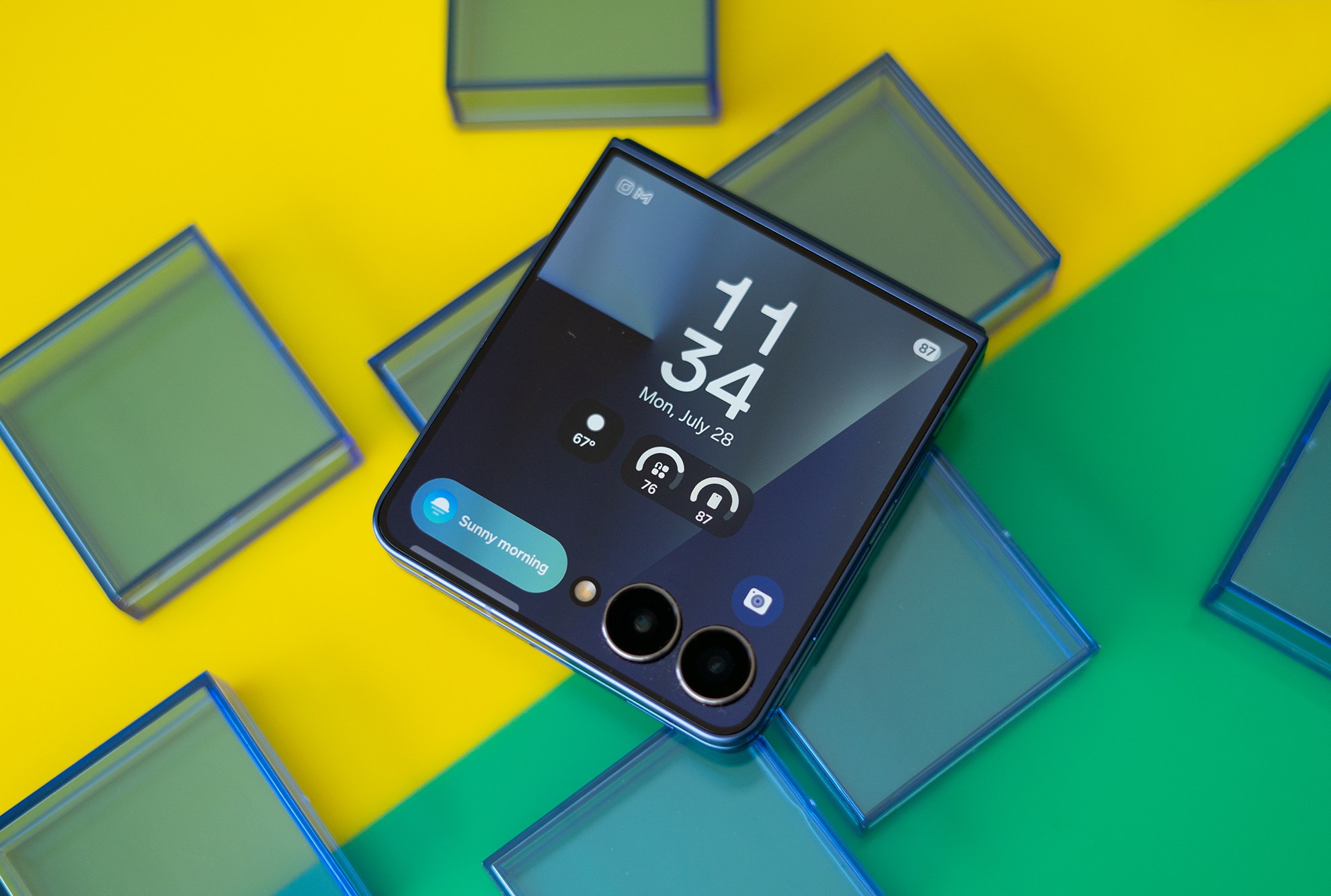 Katlanabilir ekran, yenilik, taşınabilirlik, geleceğin teknolojisi