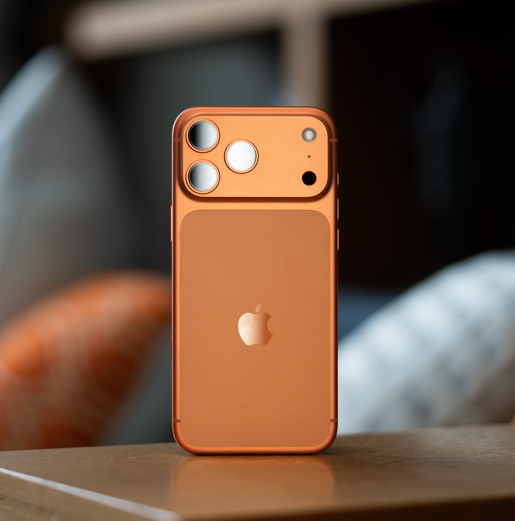 Yenilik, hız, ekran ve pil: iPhone'lar yeni çağa hazır